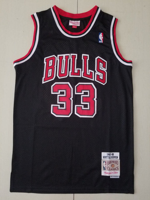 Men's Chicago Bulls Scottie Pippen 1997-98 Black Hardwood Classics Swingman Jersey