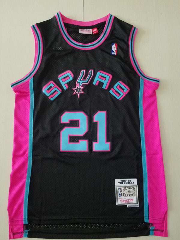 Men's San Antonio Spurs Tim Duncan Black 1998/99 Classics Swingman Player Jersey