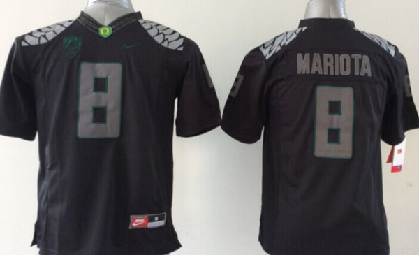 Men's Oregon Ducks Marcus Mariota #8 Black Team Replica Jersey